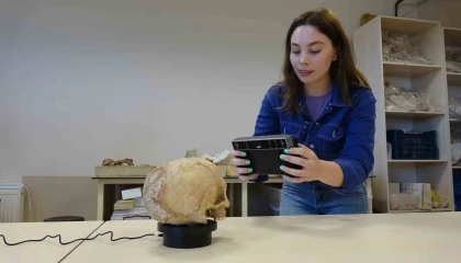 Türkiyede bir ilk: 10 bin iskelet ve fosil dijital arşive taşınıyor