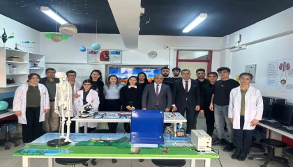 Üniversite öğrencilerinden geleceğin bilim insanlarına laboratuvar desteği