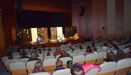 Yenişehir Belediyesi Şehir Tiyatrosu çocuklar için sahne alacak