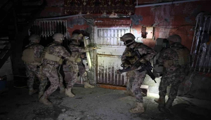 Adanada torbacılara şafak operasyonu: 27 gözaltı kararı