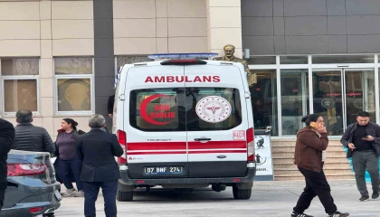 Adliyeye sevk edilen eniştesine destek için geldi, kalp krizi geçirip hayatını kaybetti