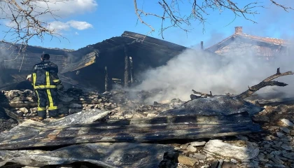 Antalyada ahşap ahırda korkutan yangın