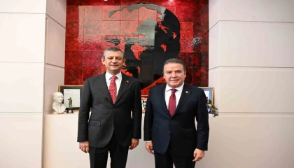 Başkan Böcek, CHP Lideri Özel ile görüştü