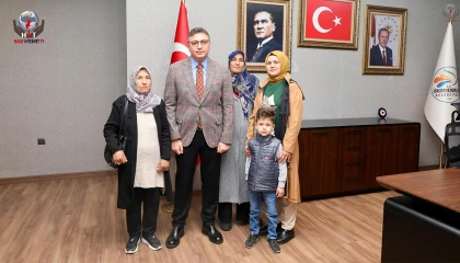BAŞKAN DÖNMEZ ŞEHİT EMANETLERİNİ AĞIRLADI