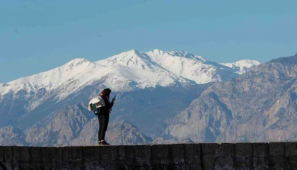 “Bir tarafımızda kar var, bir tarafımız yaz