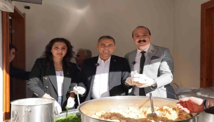 Çandır Fasulyesi Şenliğinde vatandaşlara piyaz ikramı