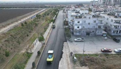 Ceyhanda yaz-kış asfalt çalışmaları sürüyor