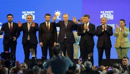 Cumhurbaşkanı Erdoğan: Sayın Özel oturduğu koltuğun hakkını hala veremedi