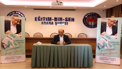 Eğitim-Bir-Sen Adana Şubesi eski başkanı yazdığı kitabını sendika binasında imza günü etkinliği yaptı