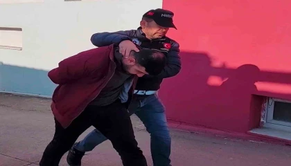 Evinde 18 bin uyuşturucu hap ele geçirilen şahıs: “Hapların kendisinin olmadığını iddia edip kullanıcıyım dedi