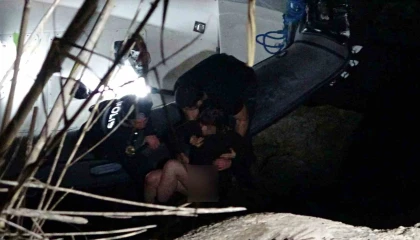 Falezlerden düşen 15 yaşındaki kızın yardım çığlıkları geceyi inletti