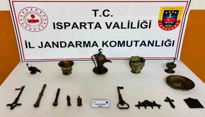 Ispartada 15 tarihi eser ele geçirildi