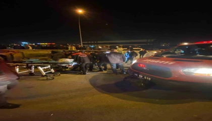 Kahramanmaraşta 3 araçlı zincirleme trafik kazası: 5 yaralı