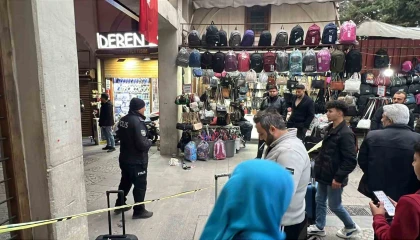 Kahramanmaraşta telefon kılıfını beğenmeyen şahıs dükkana ateş açtı: 2 yaralı