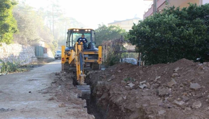 Kemer Aslanbucakın içme suyu hattı yenileniyor