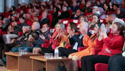 Kepezden türkülerle, şarkılarla yeni yıl konseri