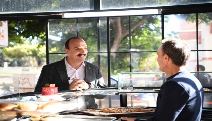 Kotandan esnafın sıkıntılarını dinleyip hijyen denetimi yaptı