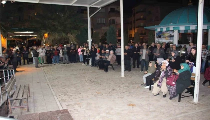 Kumlucada 60 umre yolcusu dualarla uğurlandı