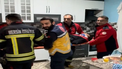 Mersinde 3. kattan havalandırma boşluğuna düşen çocuk hayatını kaybetti