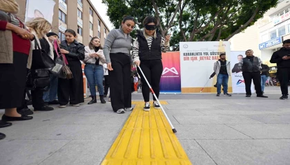 Mersinde görme engelliler için farkındalık etkinliği düzenlendi