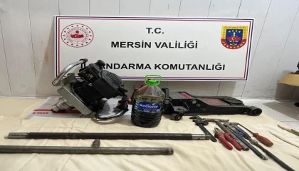 Mersinde kaçak kazı yapan 4 şüpheli yakalandı