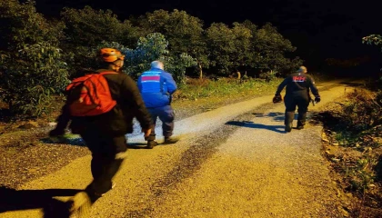 Misafirliğe geldiği evin önünden kaybolan çocuk için ekipler alarma geçti