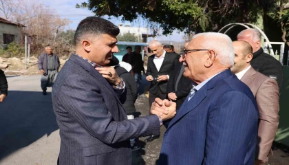 Şener: Mahallelerimizin gelişmesi için hızla çalışıyoruz