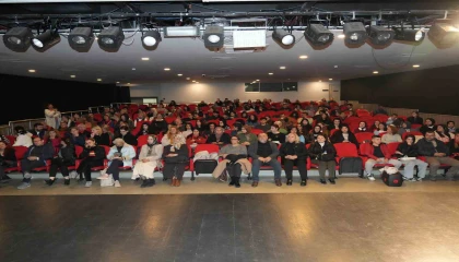 Sokak hayvanları için bir araya geldiler