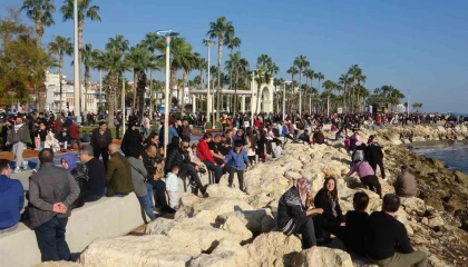 SOLOTÜRK, Mersinde prova uçuşu yaptı