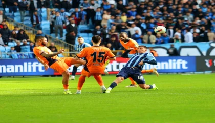 Trendyol Süper Lig: Adana Demirspor: 0 - Başakşehir: 0 (Maç devam ediyor)