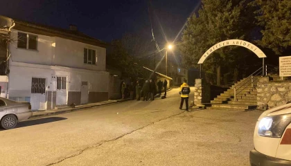 Yalnız yaşayan yaşlı kadın evinde ölü bulundu