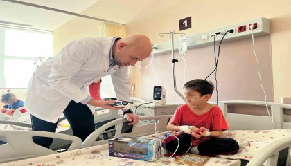 Yangından kurtarılıp ambulanstaki tek sözü tüm Türkiyeyi ağlatmıştı, Bakanlık hareket geçti