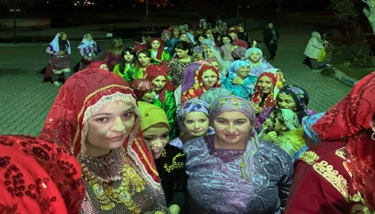 “Yöresel Kıyafet ve Şalvar Gecesi” etkinliği görsel şölene dönüştü izdiham yaşandı