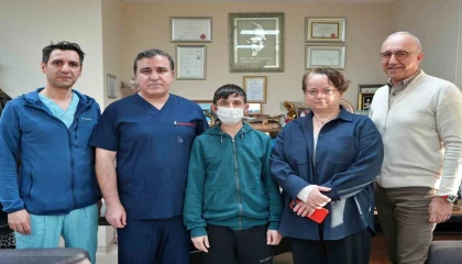 25 bin kişi arasında böbreği ikiz gibi uyumlu çıktı, 6 aylık kızına kavuştu