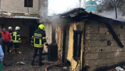 6 kişilik ailenin yaşadığı ev alev alev yandı