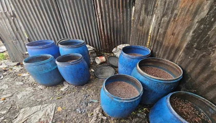 Adanada 2 ton 800 litre sahte alkol ele geçirildi