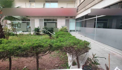 Adanada 8. kattan düşen şahıs hayatını kaybetti