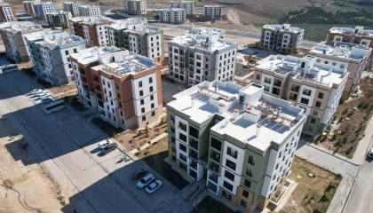 Adanada depremzedeler için yapılan TOKİ konutlarının inşası sürüyor