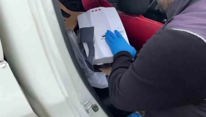 Adanada şofbene zulalanmış uyuşturucuya 2 tutuklama