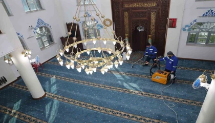 Akdeniz Belediyesi camileri Ramazana hazır hale getirdi