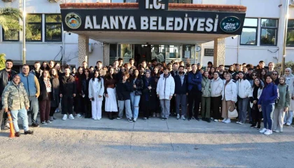 Alanyada gençler çevre atölyesinde buluştu