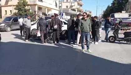 Antalyada motosiklet ile otomobil çarpıştı: 1 ağır yaralı