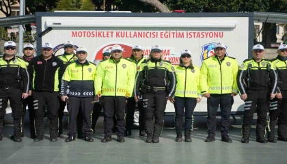 Antalyada motosiklet kullanıcıları için mobil karavan hizmeti