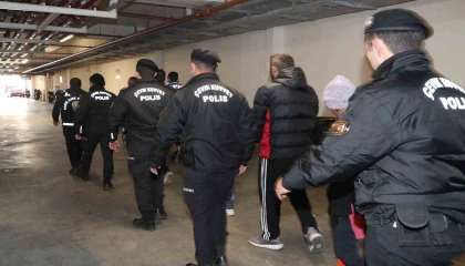 Antalyada son 1 haftada aranan 542 suçlu yakalandı