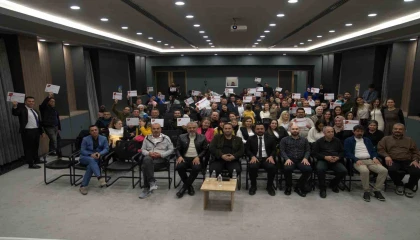 Baba Çocuk Oturumu programını tamamlayan babalara sertifikaları verildi