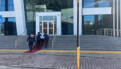 Burdurda annesine şiddet uygulayıp Konyaya kaçtı, operasyonla yakalandı