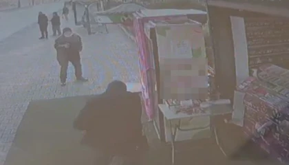 Çay satma tartışmasında çaycı büfeciyi vurdu