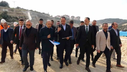 Çeşmeli-Erdemli-Silifke-Taşucu Otoyol Projesinde yüzde 27lik kısım tamamlandı