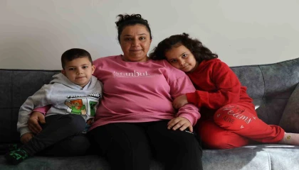 Depremde evleri ağır hasar alan aile, TOKİ konutlarında artık güvenle yaşıyor