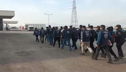 Depremzedelerin kimlikleriyle bahis vurgunu yapan 8 kişi yakalandı